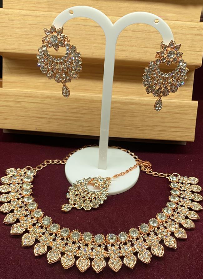 Pan Design Gold Plated Diamond Studded Necklace Set